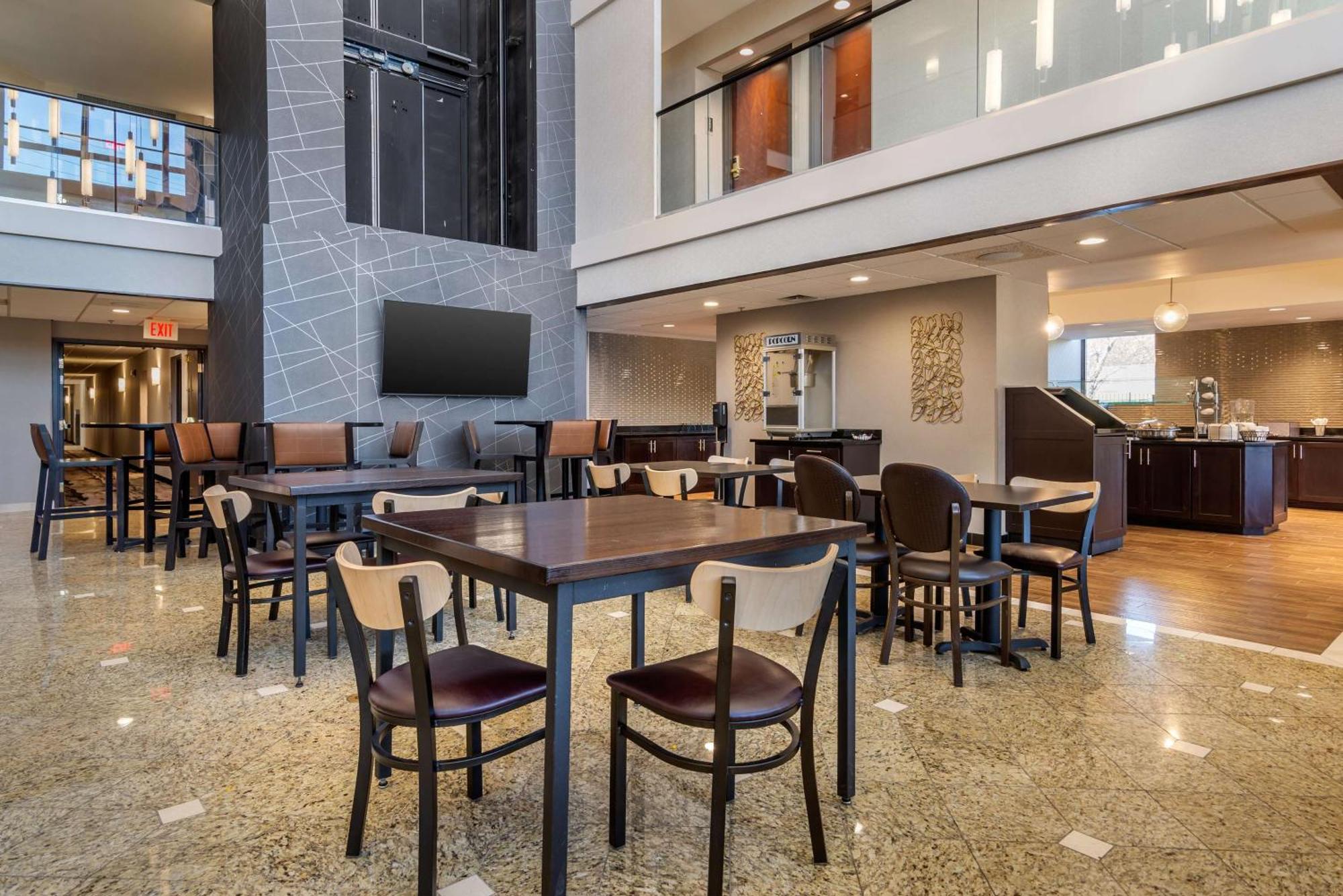 Drury Inn & Suites Atlanta Airport College Park Exterior foto